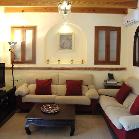 Villa Maria, Bonita Casa Con Jardin Y Piscina Privada En Andratx Exterior foto